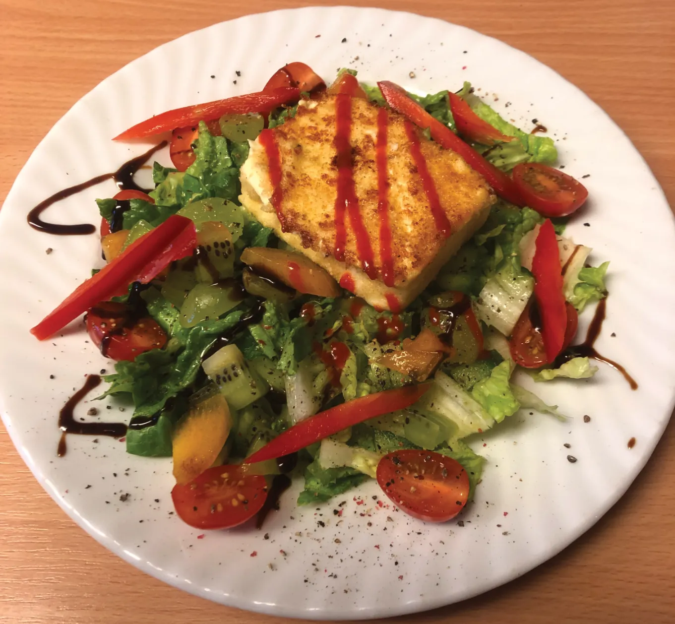 Frische Salate im Café Krönchen